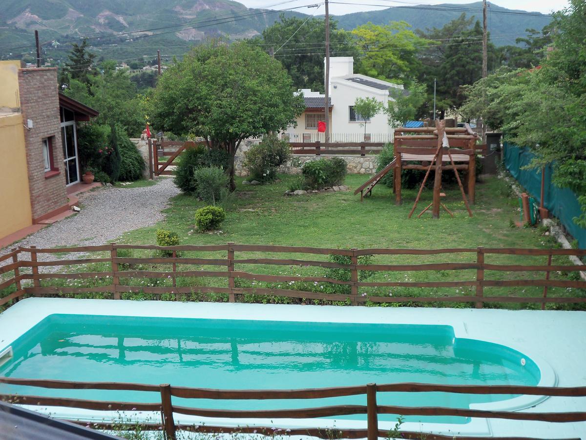 Cabanas El Dominador La Falda Bagian luar foto